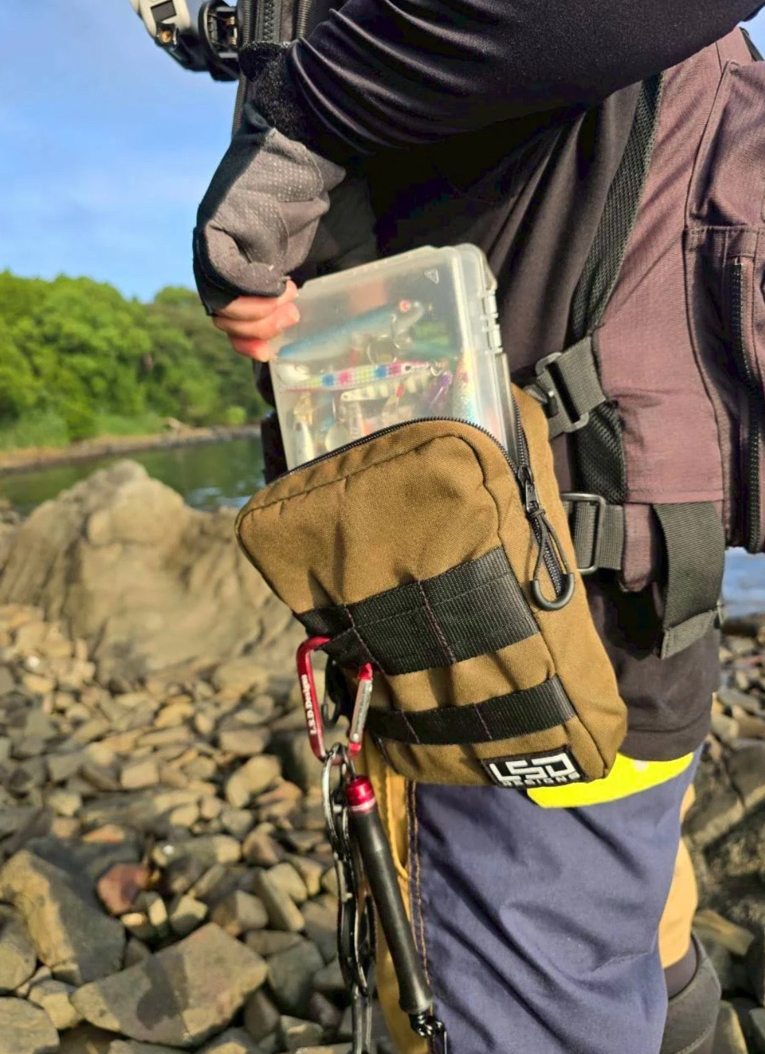 フィッシングサイドポーチ